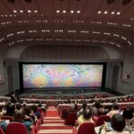 宝塚大劇場 ２階席から見た舞台距離感 双眼鏡倍率比較用